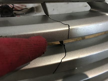 Решетка радиатора Toyota Camry ACV40, GSV40