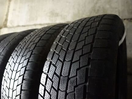 235 65 17 Hankook Nordik iZ RW08 YGB6