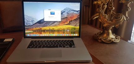 Apple MacBook Pro 17 2010