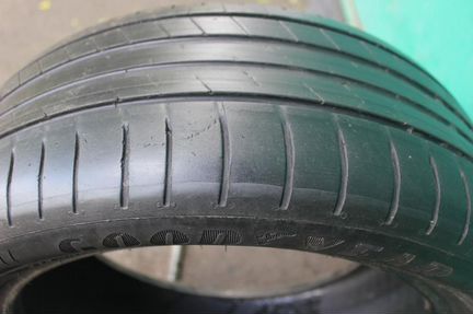 Шина бу 215-50-17 Goodyear EfficientGrip Performan