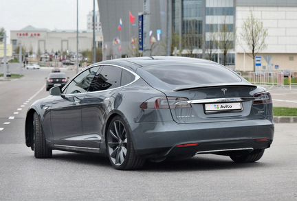 Tesla Model S AT, 2014, 31 000 км