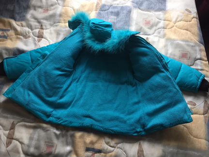 Зимняя тёплая куртка для девочки. На 4 года