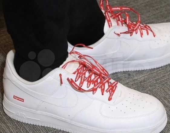 air force 1 low supreme white