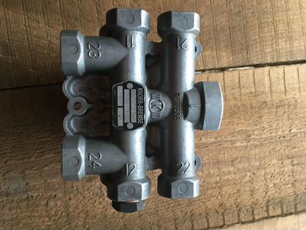 Клапан четырехконтурный Вольво Knorr