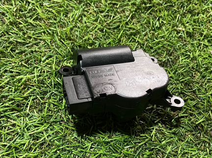 Моторчик заслонки Porsche Cayenne S 957 4.8 2008