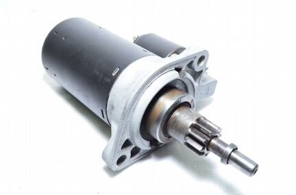 Стартер Volkswagen Golf 2