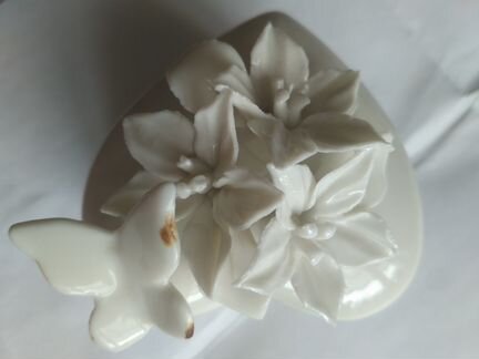 Шкатулка фарфор