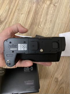 Батарейный блок Olympus HLD-9