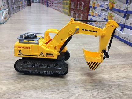 Экскаватор жёлтый,музыкальный и светится