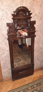 Старинное зеркало