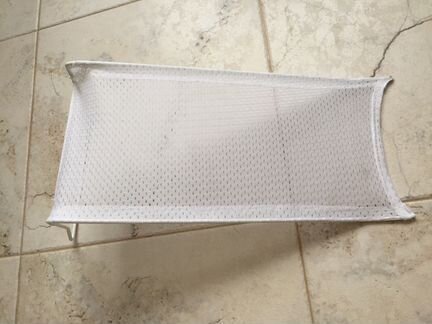 Шезлонг для купания