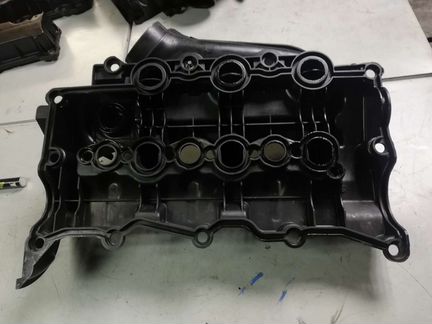 Крышка клапанная 276DT Land Rover правая