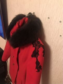 Пальто красное шерсть