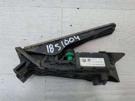Педаль газа 1K1723503AN Skoda Yeti 2009
