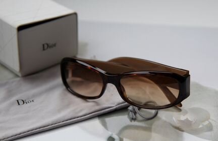 Солнцезащитные осени Dior