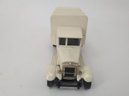 Грузовик зис-5 в масштабе 1/43