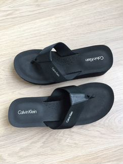 Сланцы Calvin Klein новые