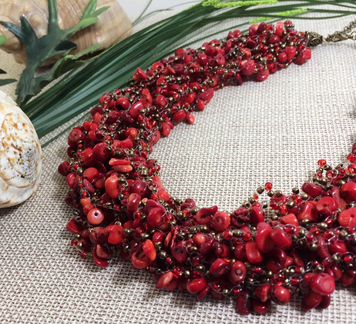 Коралловое колье. Авторская работа