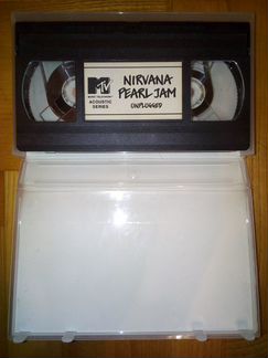 Pearl Jam, Nirvana: MTV Unplugged (видеокассета)