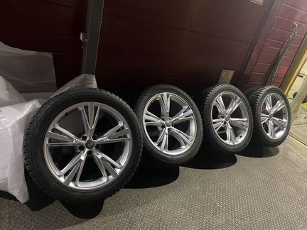 Зима оригинал R21 Audi SQ8 Q8 285/40