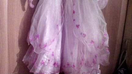 Платье нарядное