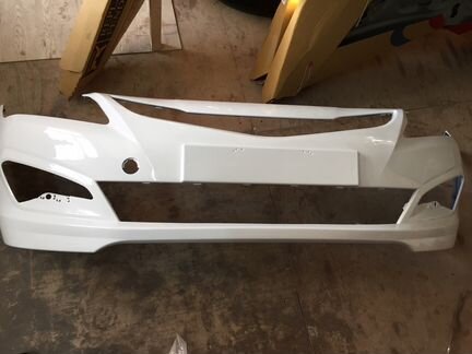 Бампер белый Хендай Солярис