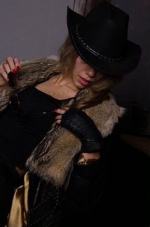 Плащ черный